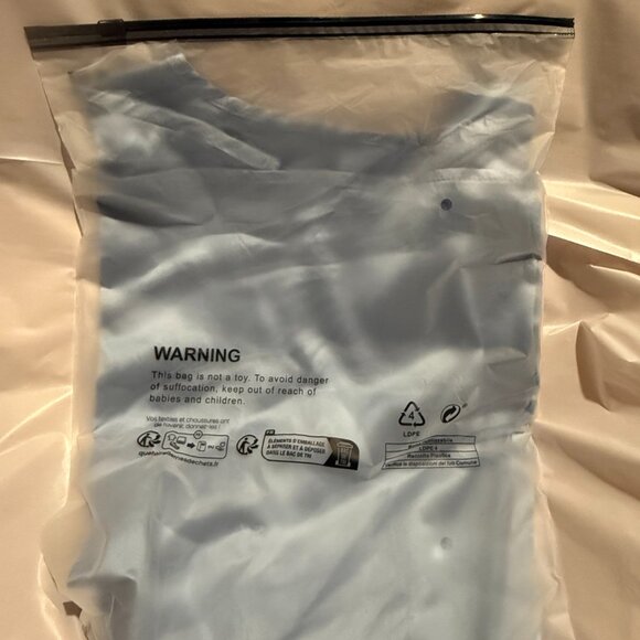 Blouses - Picture 4 of 4